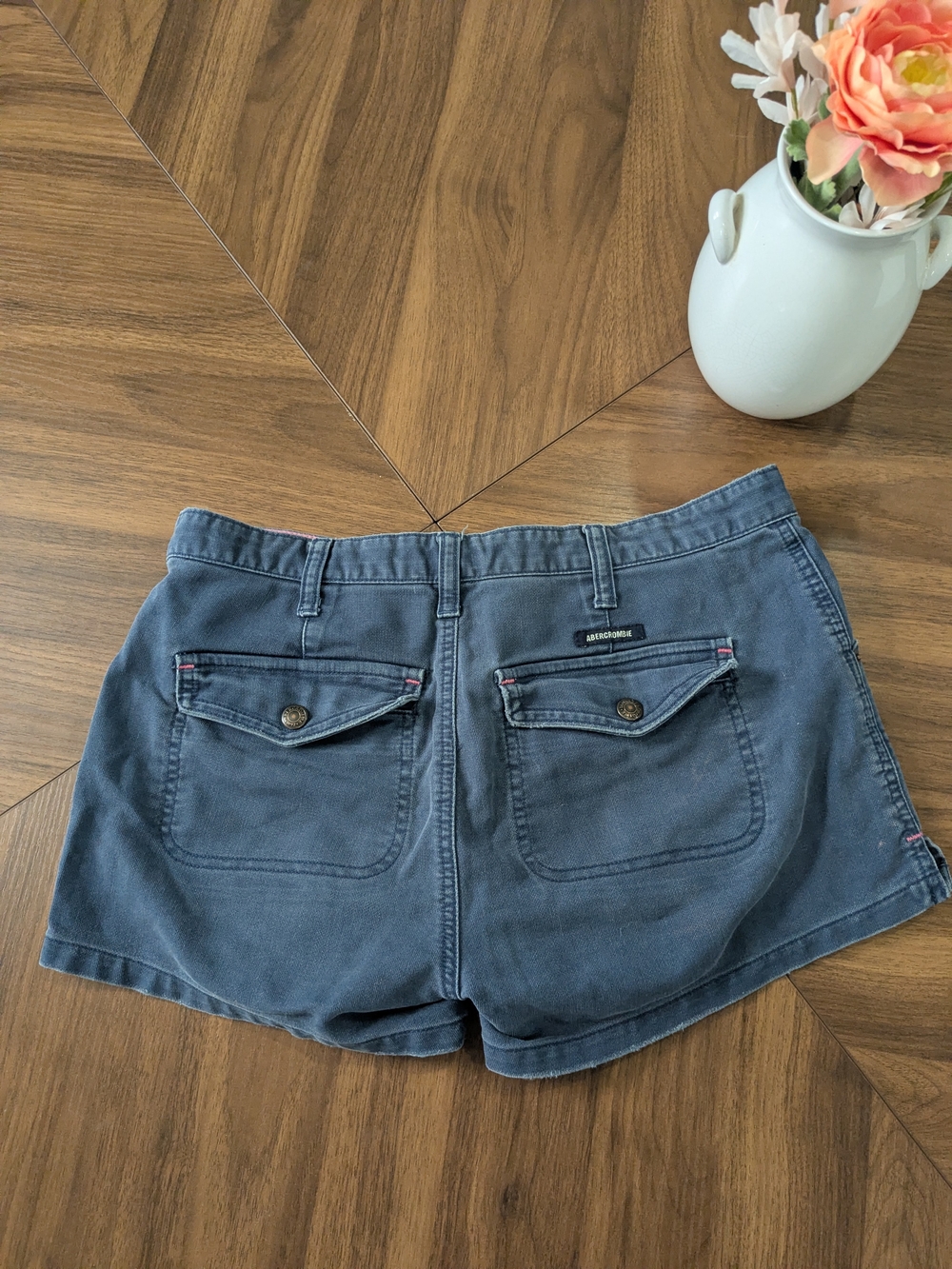 Abercrombie & Fitch Slate Blue Casual Jean Shorts with Pink Trim - Picture 2 of 7